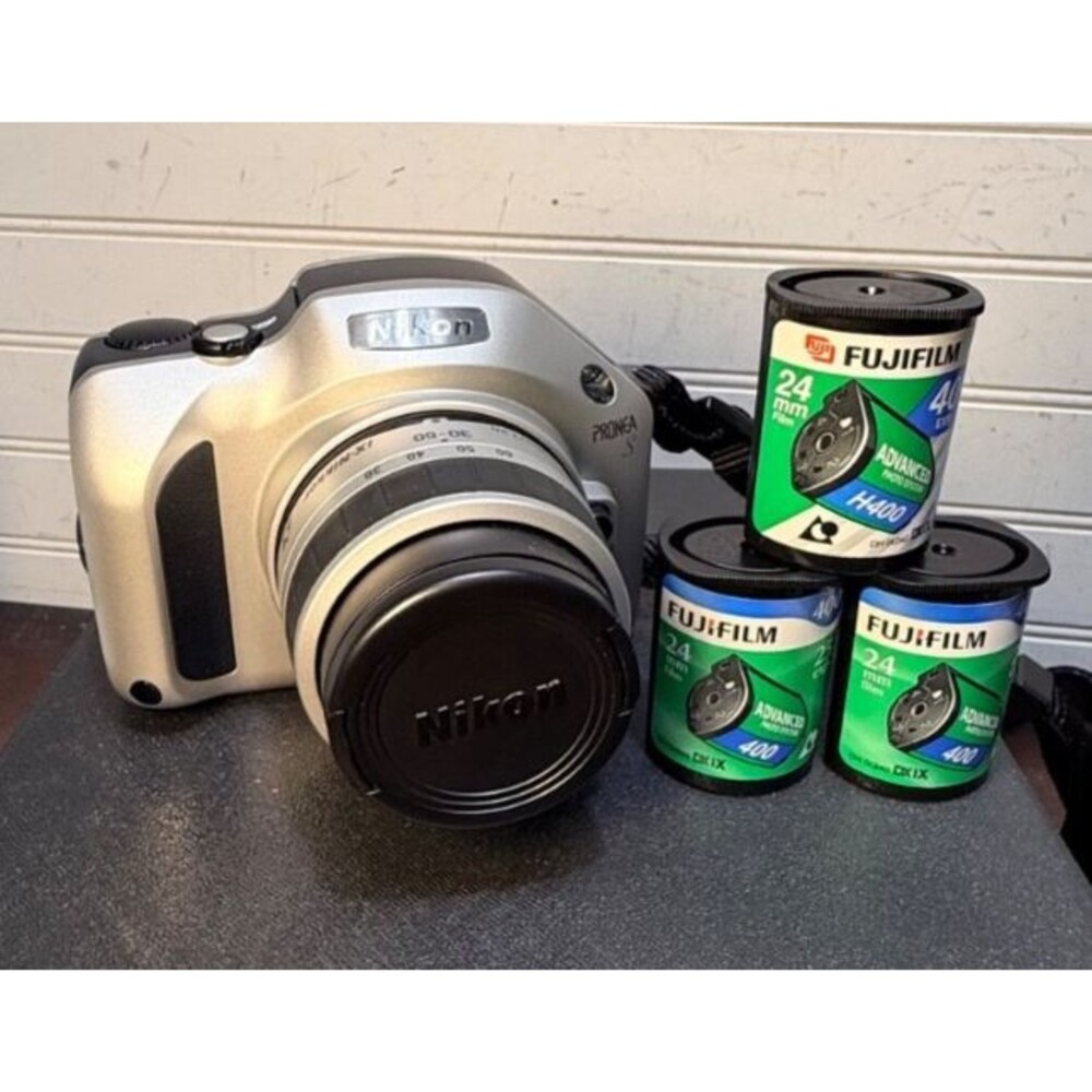 Nikon Pronea S APS Film Camera f/1:4-5.6 30-60mm Lens w/new batteries & film